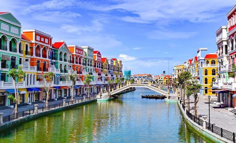 Herbs Spa & Hotel Riverside Grand World