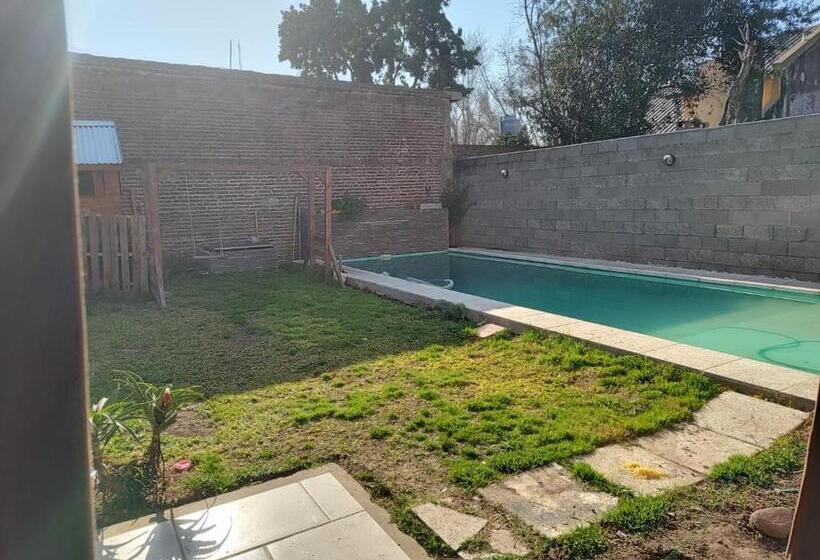 Hostel Bauti En Ezeiza