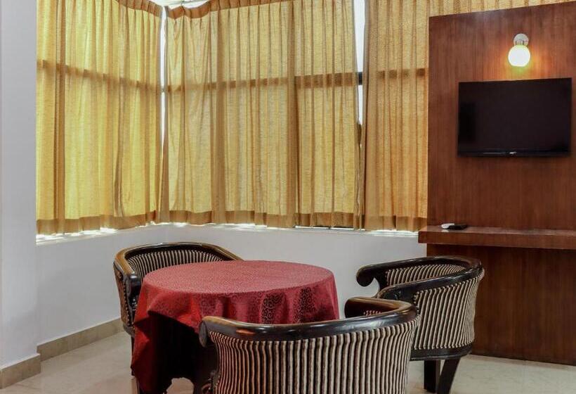 酒店 Capital O 84569 Yashaswi