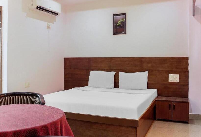 酒店 Capital O 84569 Yashaswi