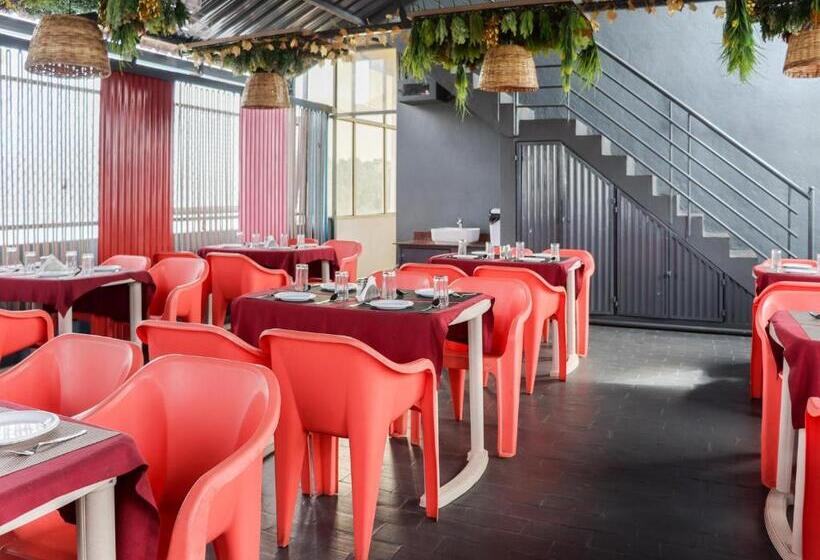 酒店 Capital O 84569 Yashaswi