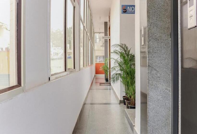 酒店 Capital O 84569 Yashaswi