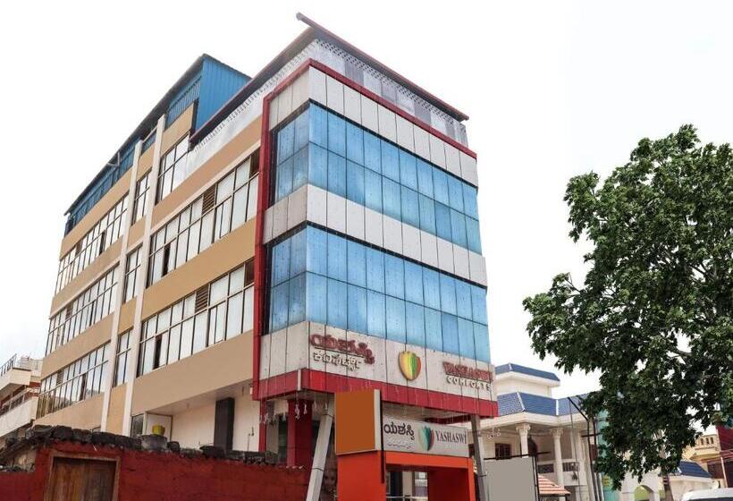 酒店 Capital O 84569 Yashaswi