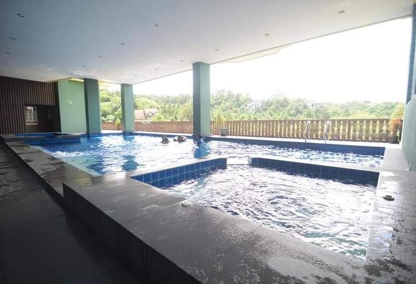 هتل Carol Crosswinds Tagaytay