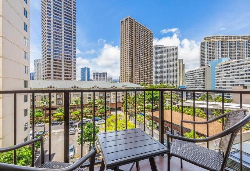 בית מלון כפרי Castle At Palms At Waikīkī