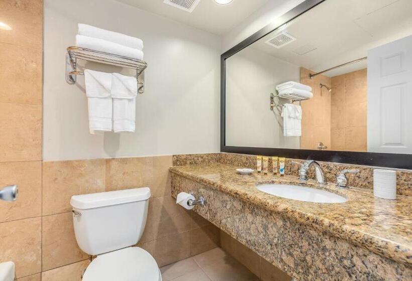 בית מלון כפרי Castle At Palms At Waikīkī