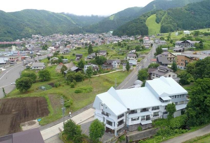 هتل Chalet Nozawa