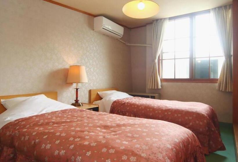 هتل Chalet Nozawa