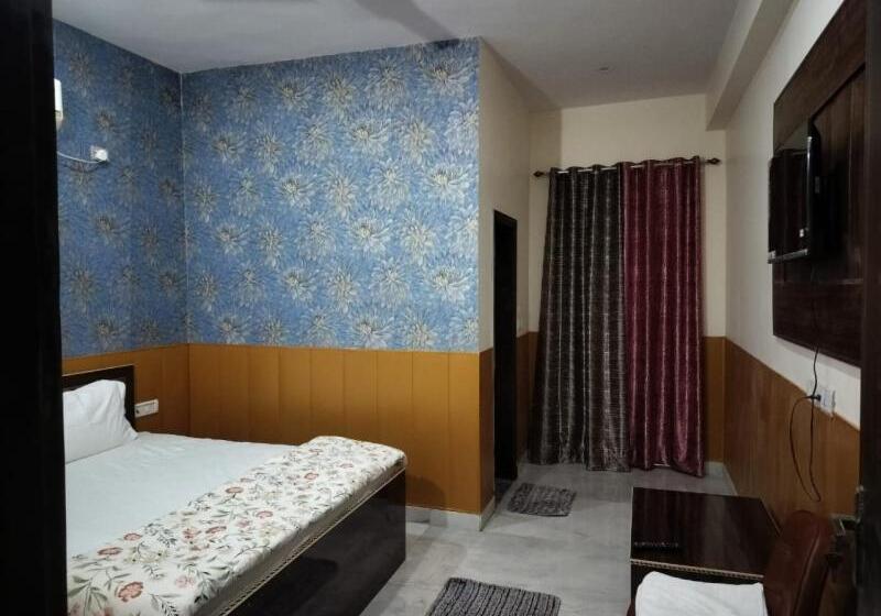 Отель Comfort Inn Greater Noida