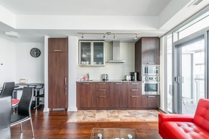 酒店 Comfort Opulence Suites Downtown High Floor Condo With Balcony City View