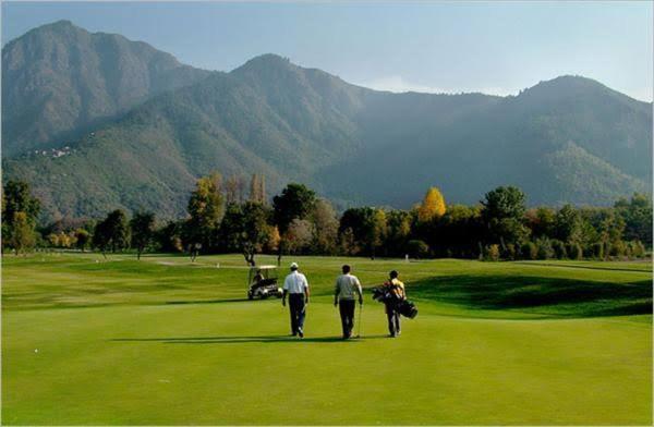 فندق Crown Pine Pahalgam