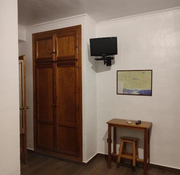 فندق El Cruce Hornos