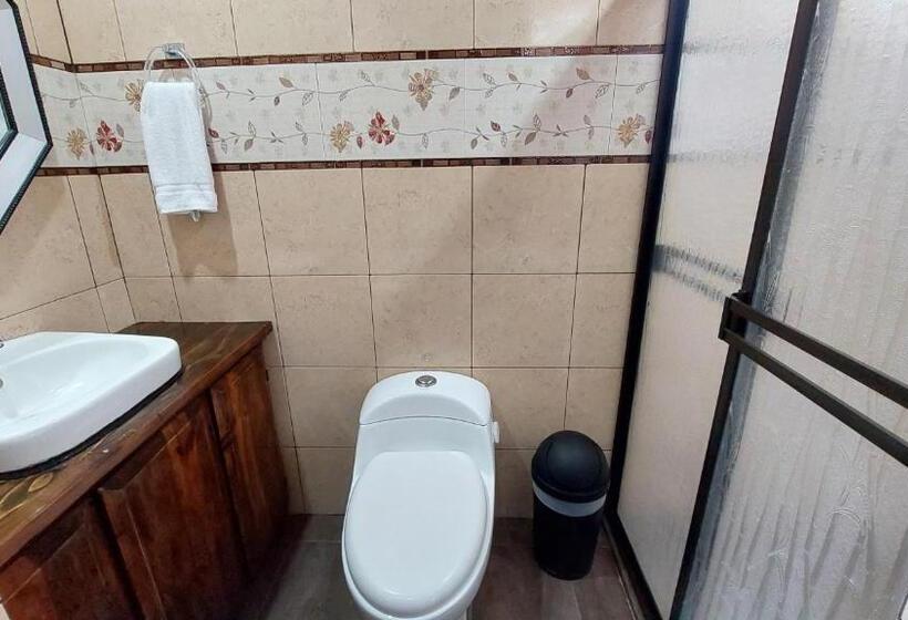 فندق El Descanso Restaurante Y