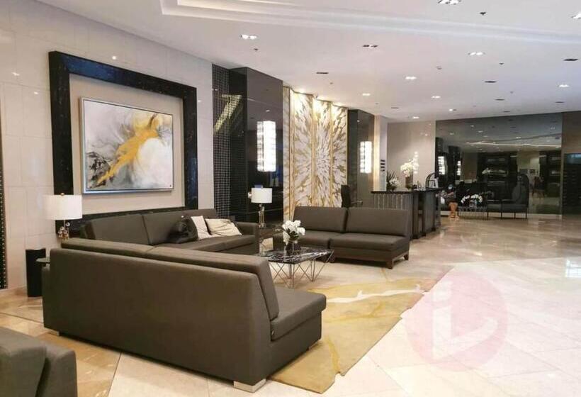 هتل Fame Residences Tower 2