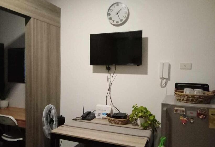 هتل Fame Residences Tower 2