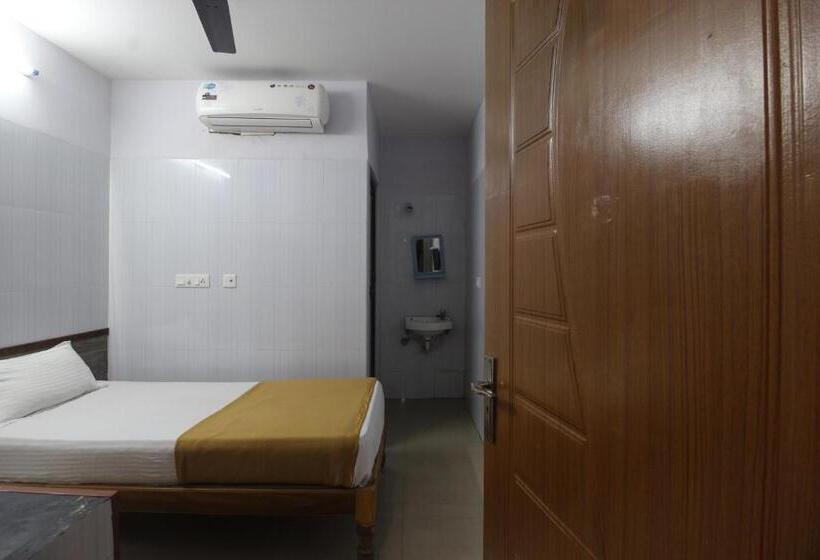 酒店 Jks Deluxe Lodge