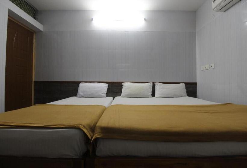 酒店 Jks Deluxe Lodge