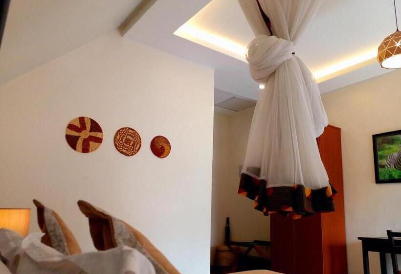 هتل Kabale Safari Club