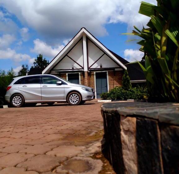 هتل Kabale Safari Club