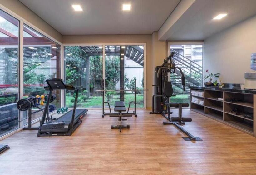 Отель Laghetto Stilo Borges