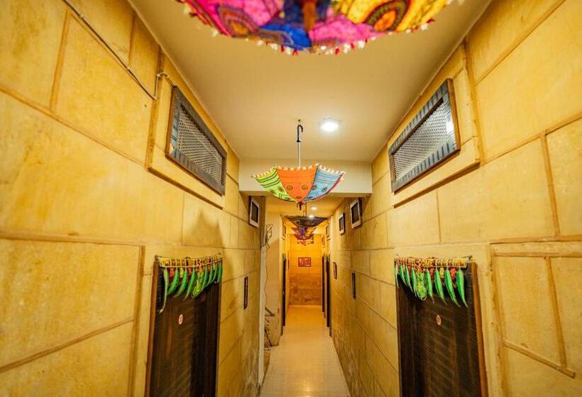 ホテル Moscow Haveli & Desert Safari