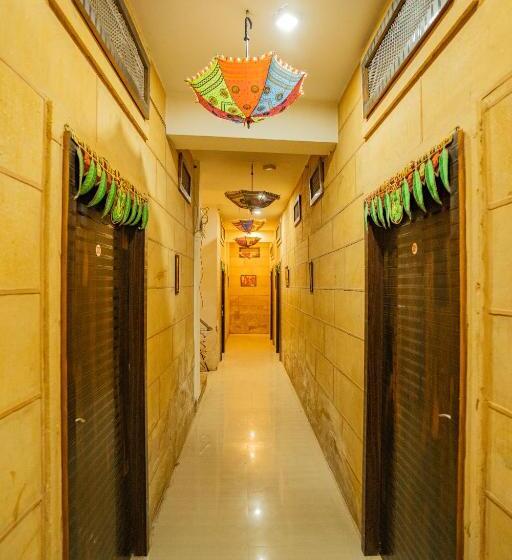 ホテル Moscow Haveli & Desert Safari