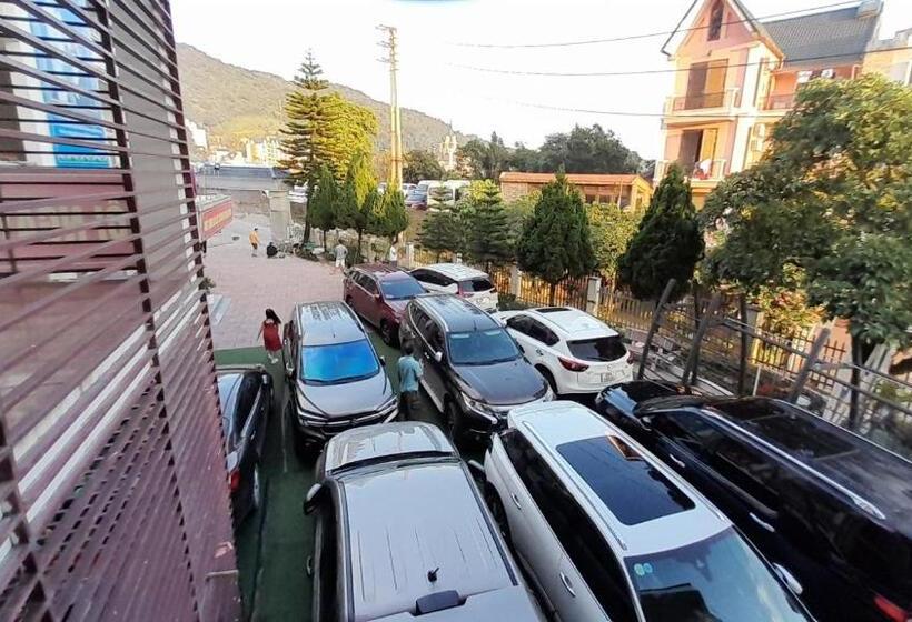 هتل Nhà Khách Sở Giáo Dục