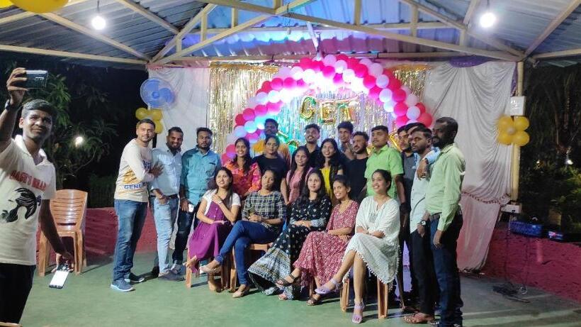 בית מלון כפרי Ns Brothers Farm & Resort