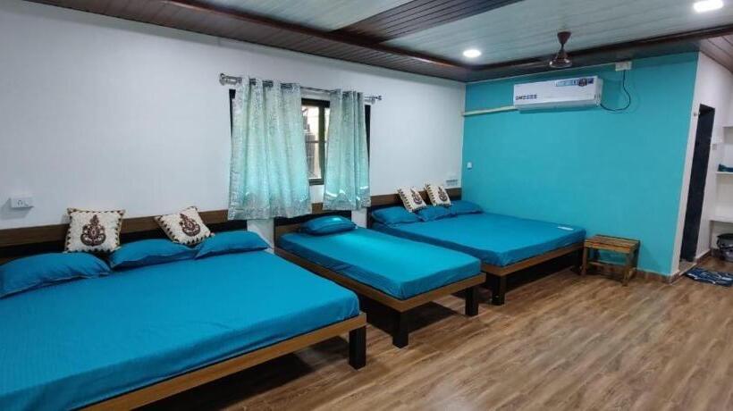 בית מלון כפרי Ns Brothers Farm & Resort