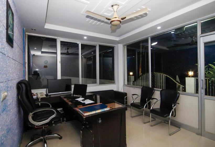 فندق Oyo 10154 47 Hill