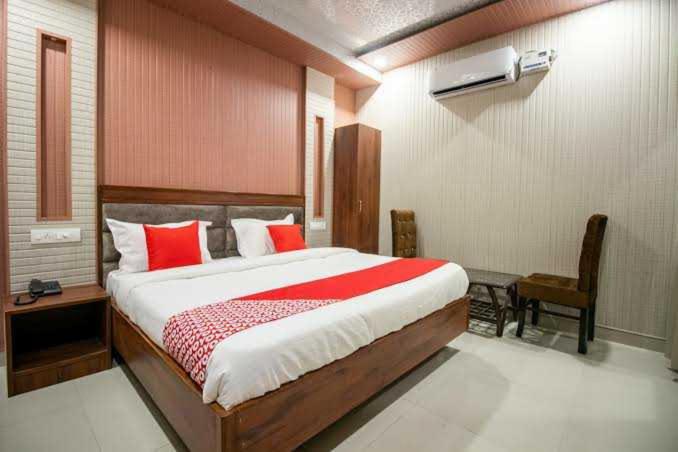 Отель Oyo 81334 Star Inn