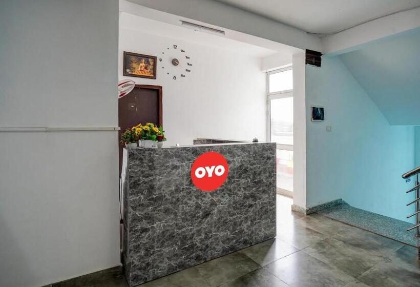 בית מלון כפרי Oyo Flagship Omi Rooms