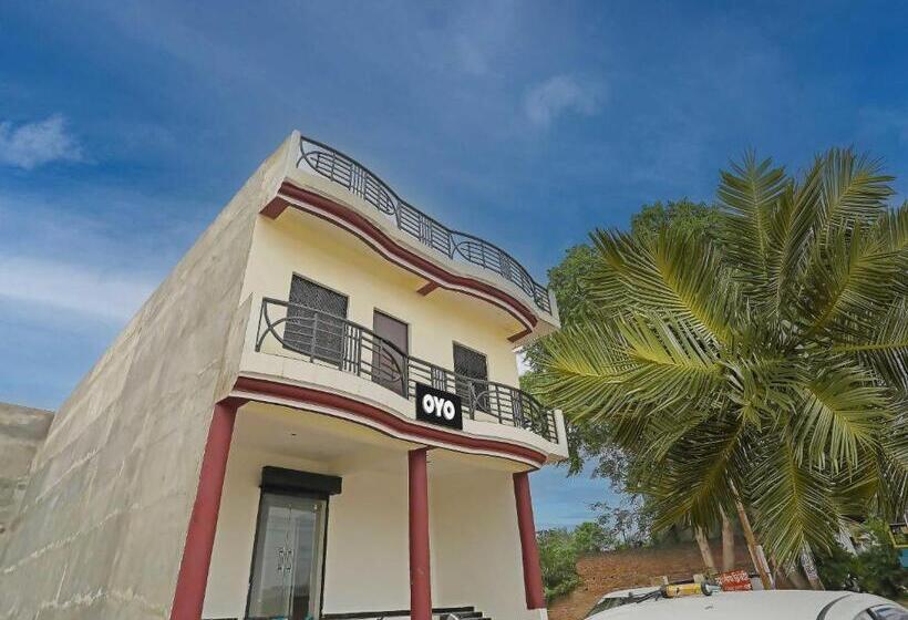 호텔 Oyo Flagship Townhome Inn