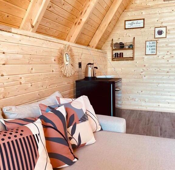 בית מלון כפרי Pathika Bungalov