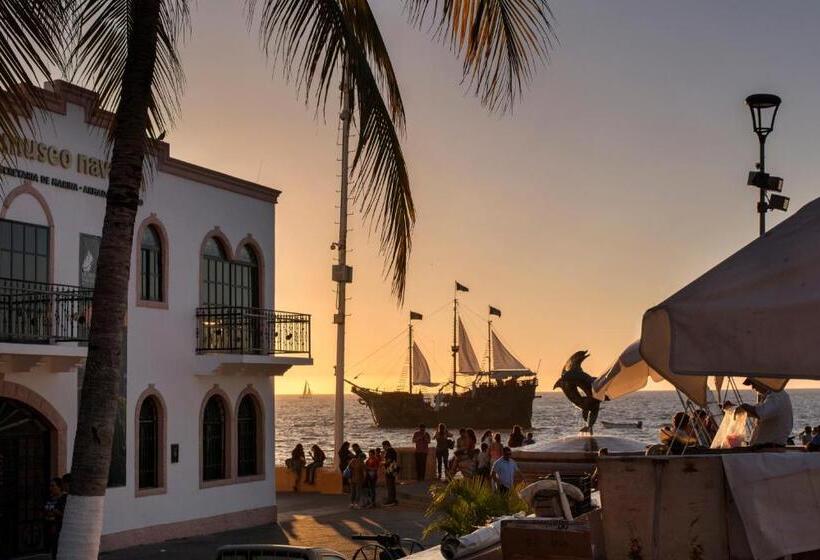 فندق Pueblito Vallarta