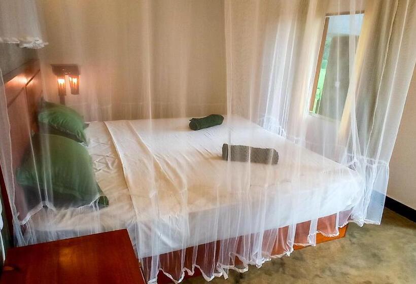 בית מלון כפרי Rain Forest Star