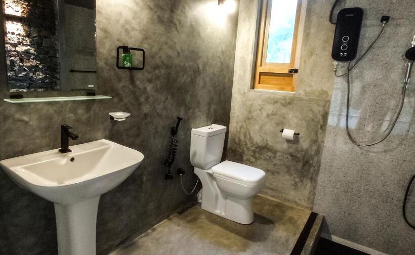 בית מלון כפרי Rain Forest Star