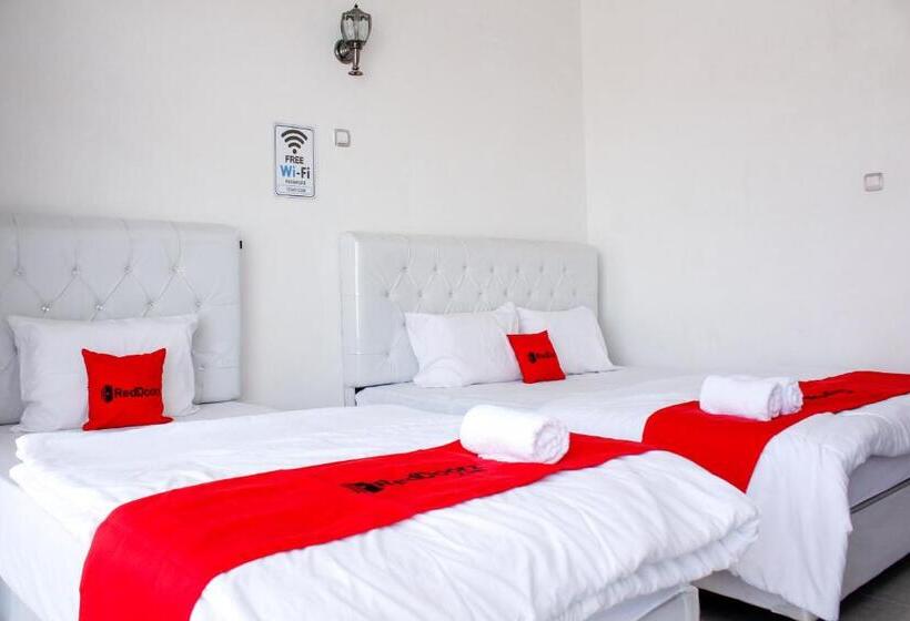 בית מלון כפרי Reddoorz Syariah Near Kawasan Wisata Gunung Prau Dieng