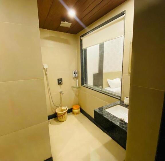 호텔 Retro Forest Resort Lonavala