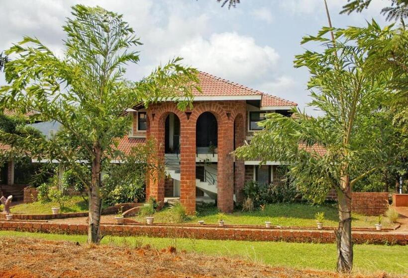 فندق Riverside County Resort