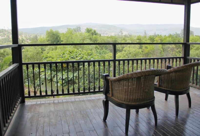 فندق Riverside County Resort