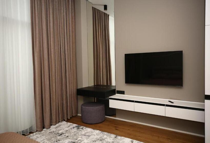 בית מלון כפרי Sea Breeze