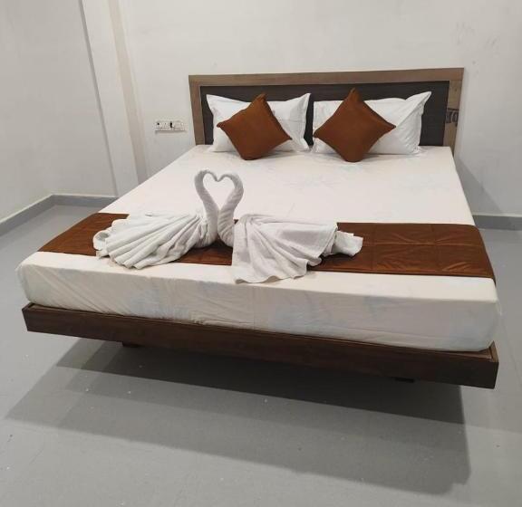 هتل Sea View Beach House