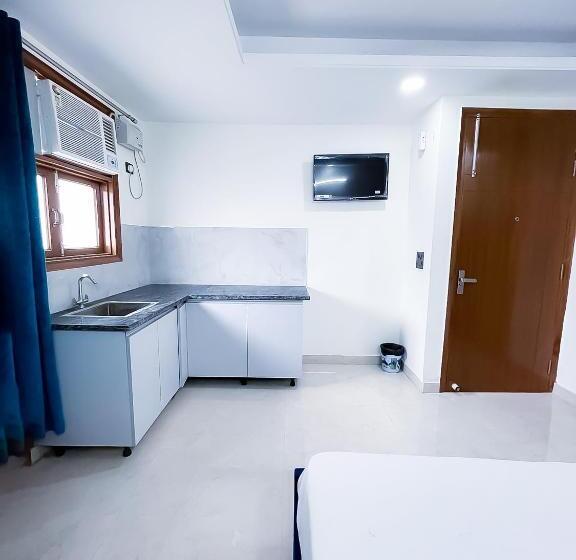 Отель Select City Inn