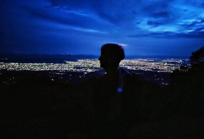 酒店 Shiva Valley Resort