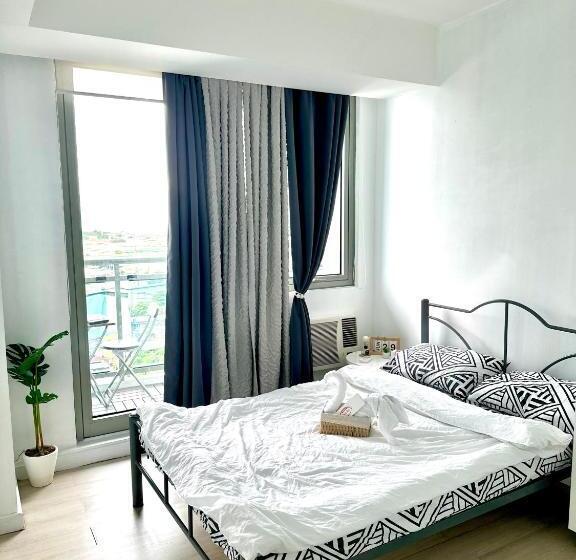 هتل S&n Azure Staycation