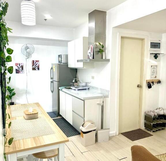 هتل S&n Azure Staycation