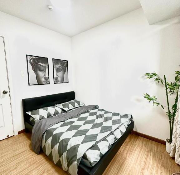 هتل S&n Azure Staycation