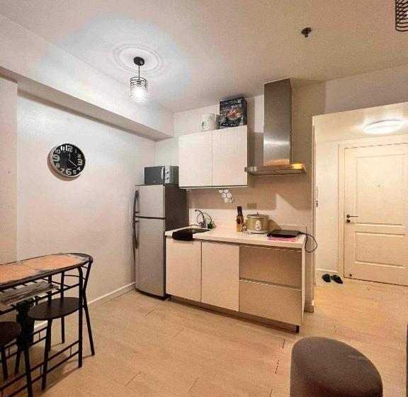 هتل S&n Azure Staycation