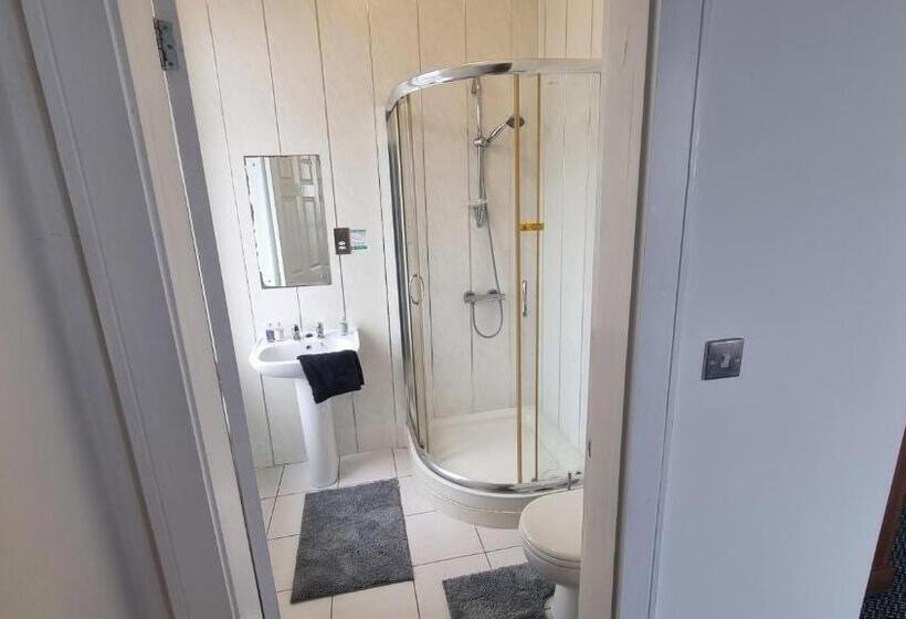 فندق The Queen Vic